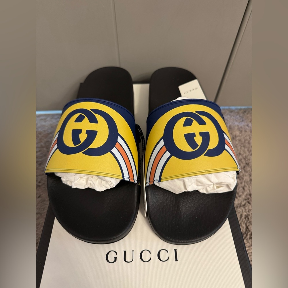 Gucci Pursuit Interlocking G Slides (Men's Size 8)